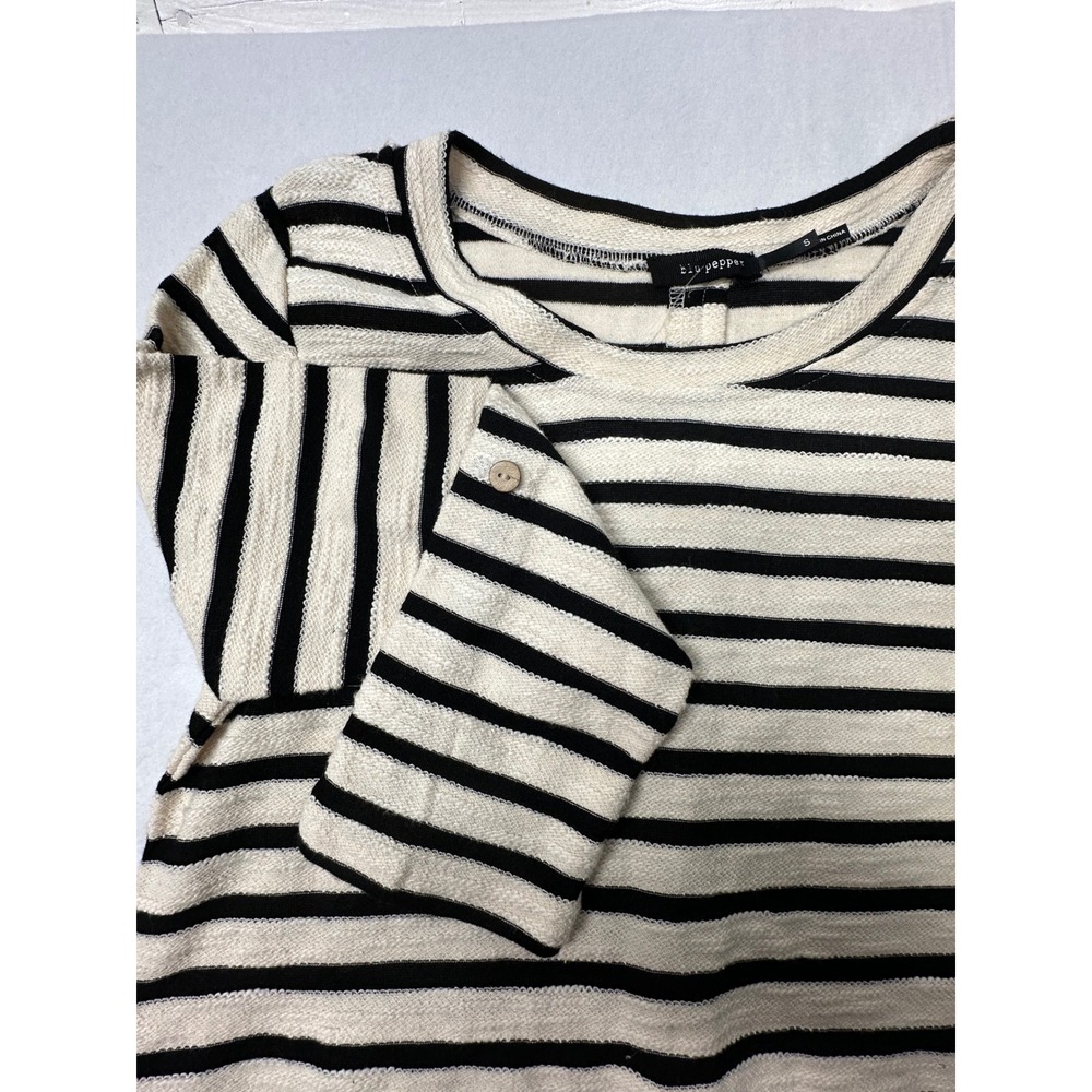 Blu Pepper Striped Top Button Back Lace Trim‎ Long Sleeve Women